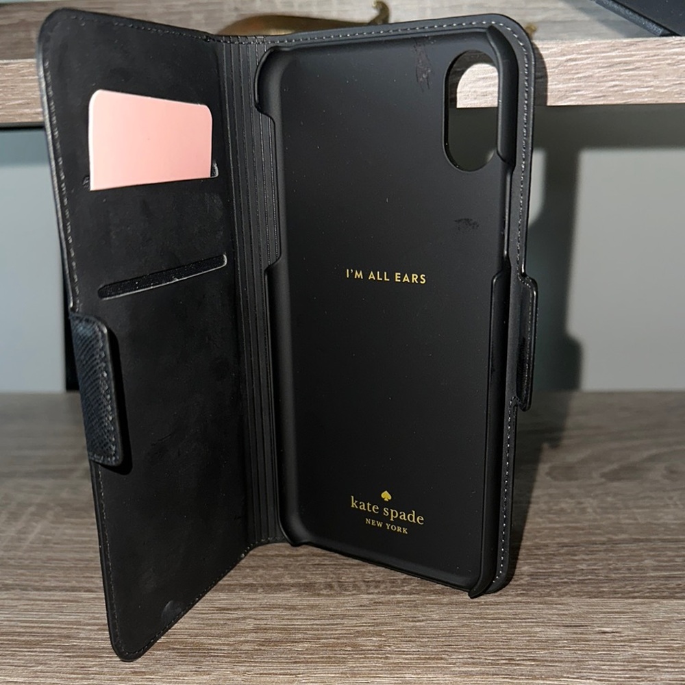 Kate Spade Black and White Scalloped Phone Case - Picture 2 of 3